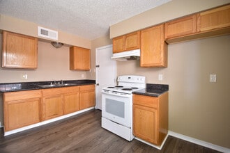 201 Belle Terre Blvd in La Place, LA - Building Photo - Building Photo