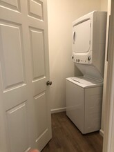 1850 High St, Unit C in Eugene, OR - Building Photo - Building Photo