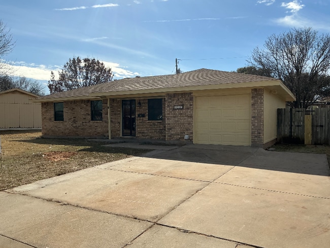 4736 Cape Cod Dr in Wichita Falls, TX - Building Photo - Building Photo