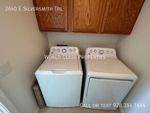 2640 E Silversmith Trail in San Tan Valley, AZ - Building Photo - Building Photo