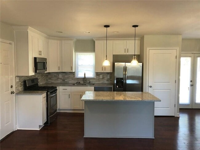 2474 Habersham Dr in Decatur, GA - Building Photo - Building Photo