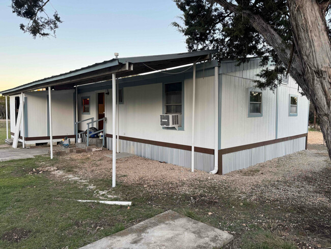 710 Inglewood Dr in Canyon Lake, TX - Building Photo - Building Photo