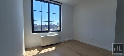 NORTHERN BOULEVARD in Queens, NY - Building Photo - Building Photo