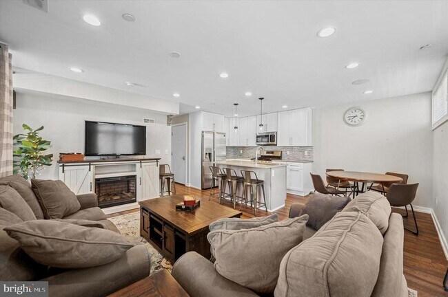 property at 769 N Uber St