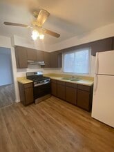 116 S Cooper Rd in New Lenox, IL - Building Photo - Building Photo