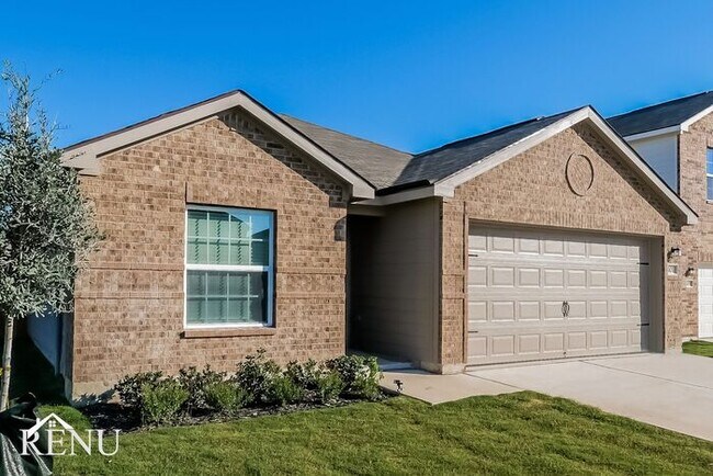 101 Fox Glen Trl in Jarrell, TX - Building Photo - Building Photo