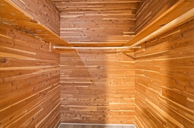 property at 3924 W Alabama St