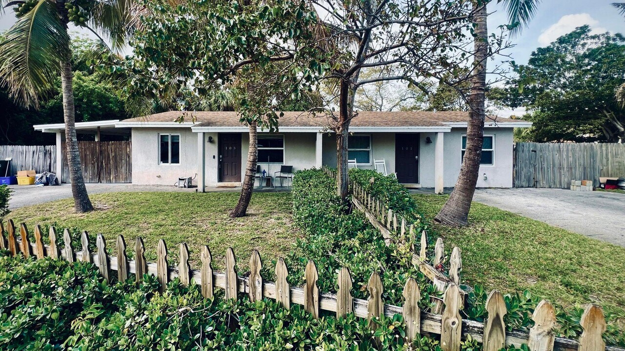 103 SW 3rd Ave in Boca Raton, FL - Building Photo