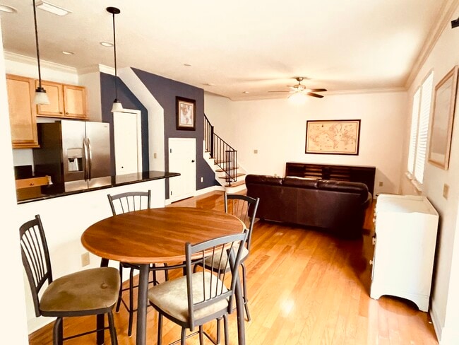 109 S Packwood Ave, Unit A in Tampa, FL - Building Photo - Building Photo