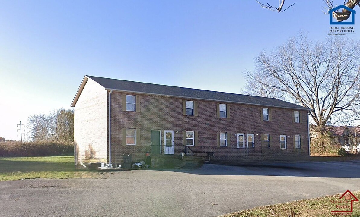 540 W Stevens St in Cookeville, TN - Building Photo
