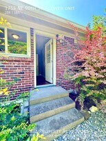 1754 NE 90th St in Seattle, WA - Building Photo