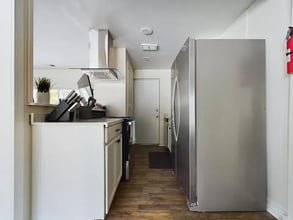 3718 Live Oak St in Columbia, SC - Foto de edificio - Building Photo