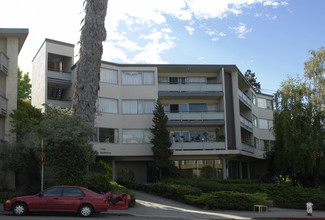 The Mariposa Apartments in Oakland, CA - Foto de edificio - Building Photo