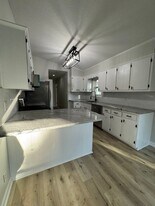 1809 Pisgah Church Rd in Greensboro, NC - Building Photo