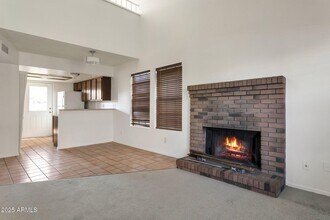 6611 W Kingston Ln in Glendale, AZ - Building Photo - Building Photo