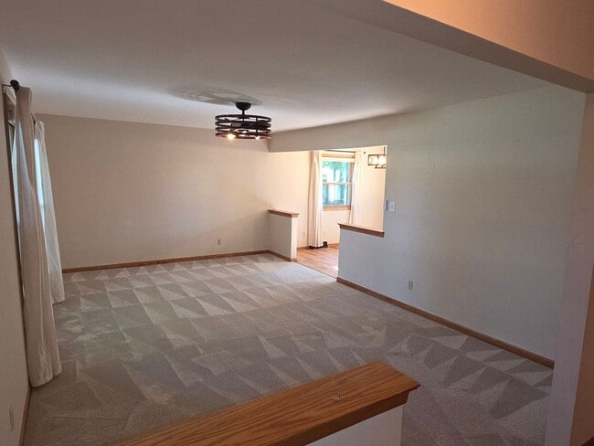 4919 Flambeau Dr in Mount Pleasant, WI - Building Photo - Building Photo