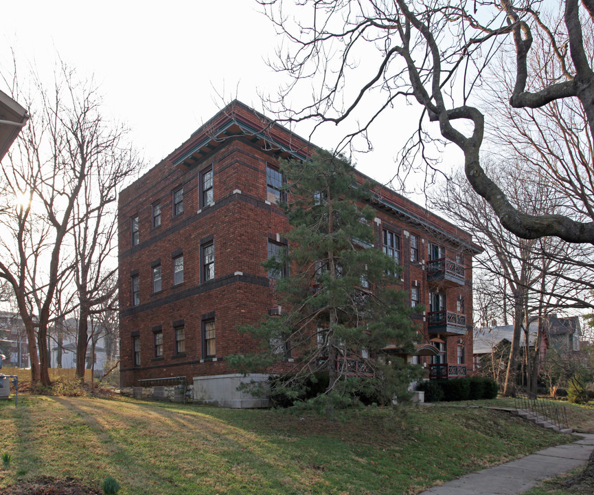 4003-4007 Holmes St in Kansas City, MO - Building Photo