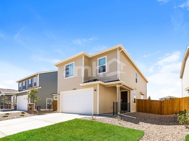 10061 Potomac St in Commerce City, CO - Building Photo - Building Photo
