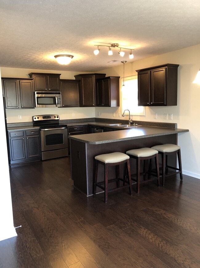 property at 3301 Hardee Farms Dr