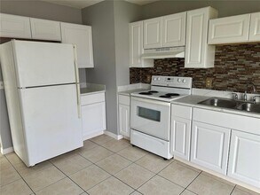 425 Ricold Terrace in Port Charlotte, FL - Building Photo - Building Photo