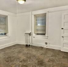 248 Lawrence Ave in Lawrence, NY - Building Photo - Building Photo