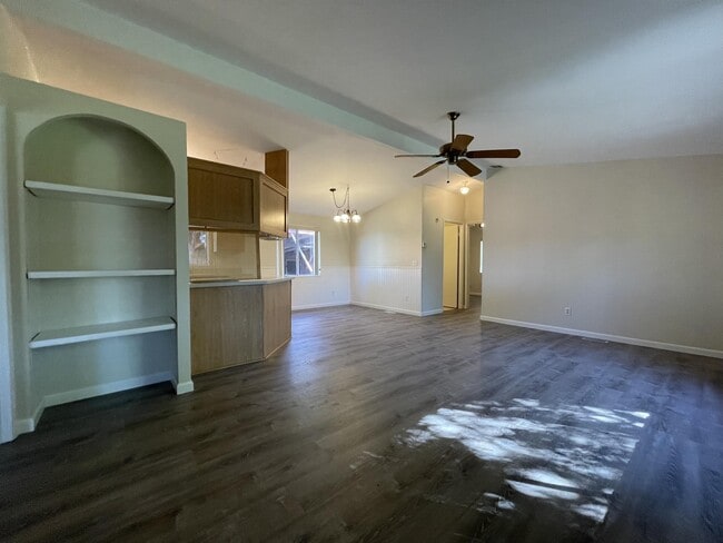 1609 Diamond Ave in Chico, CA - Building Photo - Building Photo