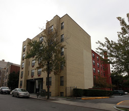 Claypoole Courts in Washington, DC - Building Photo - Building Photo