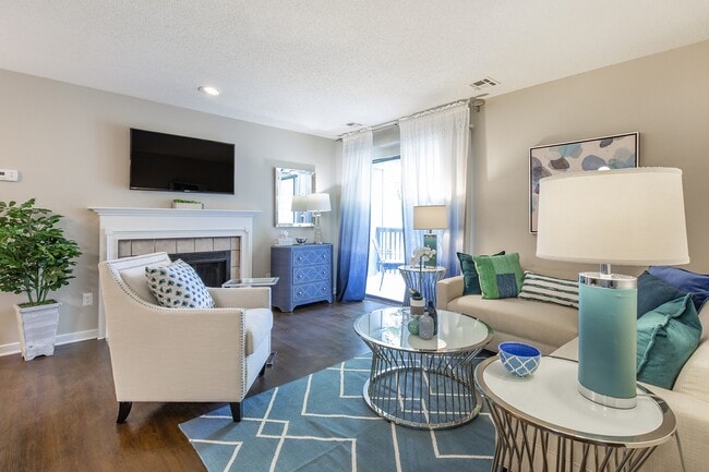 Wilde Lake Apartments in Richmond, VA - Building Photo - Building Photo