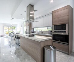 3461 SW 25th St in Miami, FL - Building Photo