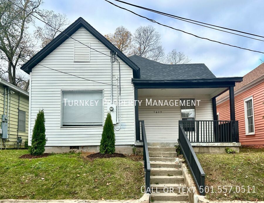 1615 Maple St in North Little Rock, AR - Building Photo