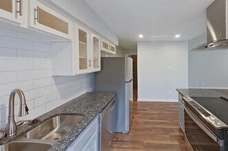 202 Colony Dr in Arlington, TX - Building Photo - Building Photo