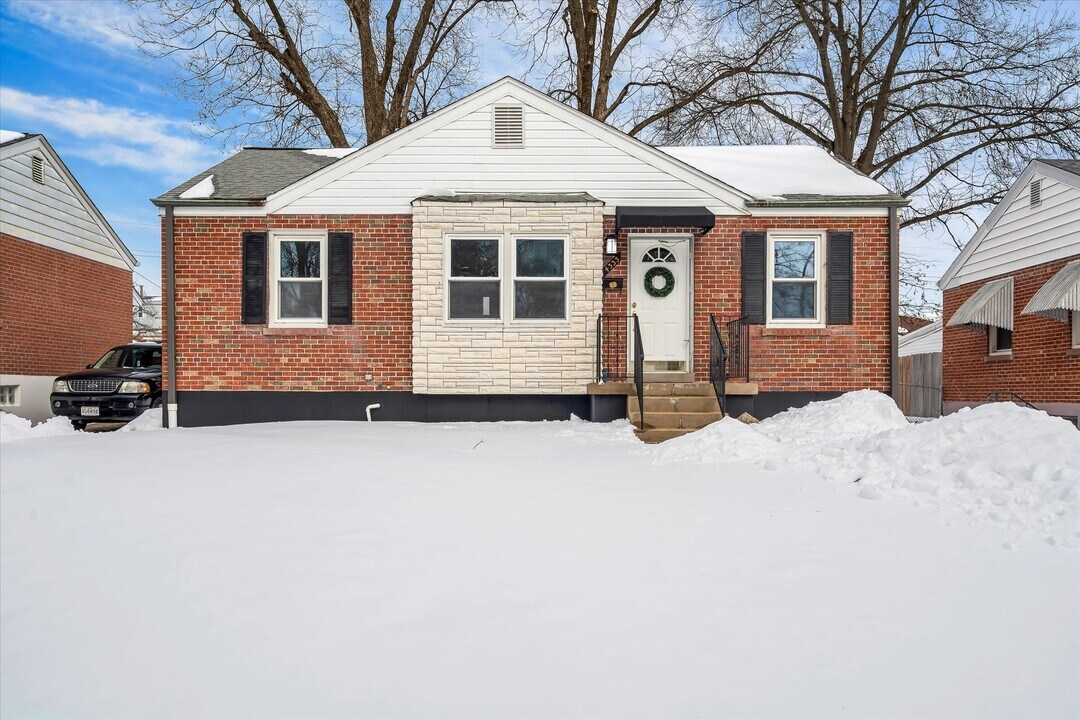 4333 Schirmer St in St. Louis, MO - Building Photo