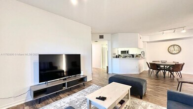 2727 Anzio Ct in Palm Beach Gardens, FL - Building Photo - Building Photo