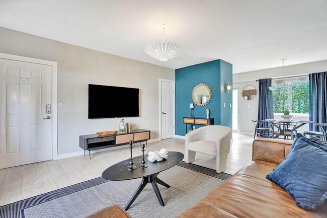 property at 1522 Bay Rd