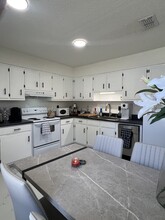 830 Calhoun Ave, Unit 2bd 1 bath in Pensacola, FL - Foto de edificio - Building Photo