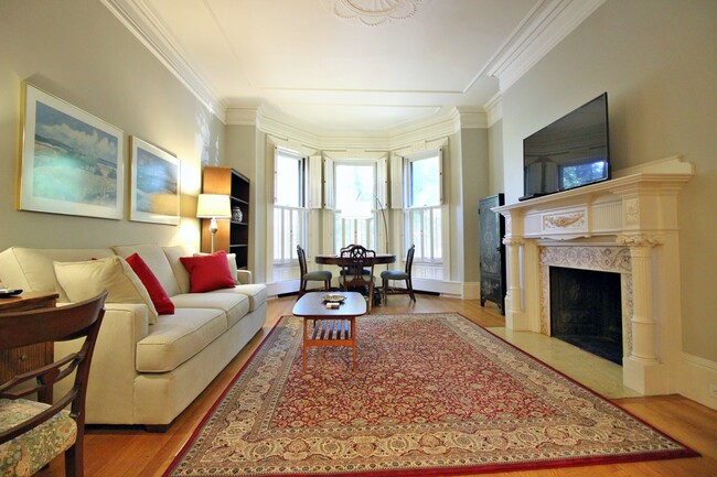 385 Commonwealth Ave, Unit 1