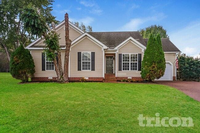 property at 2905 Haddox Pl