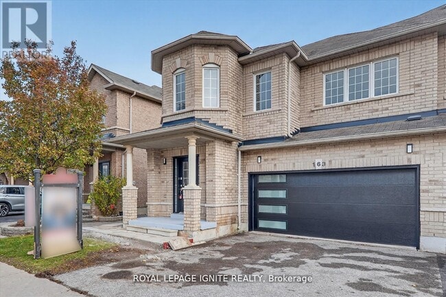 163 Seasons Dr in Toronto, ON - Building Photo - Building Photo