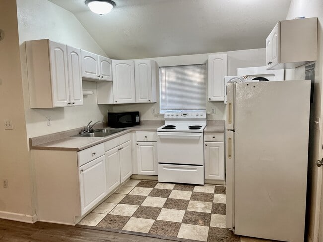 4727 U St in Sacramento, CA - Building Photo - Building Photo