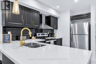 41 Pumpkin Cor Cres in Barrie, ON - Building Photo - Building Photo