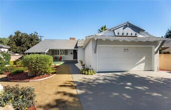8356 Vanalden in Los Angeles, CA - Building Photo - Building Photo