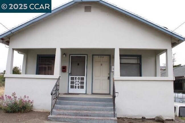 property at 5918 Alameda Ave