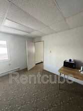 1820 Radford Rd in Dubuque, IA - Building Photo - Building Photo