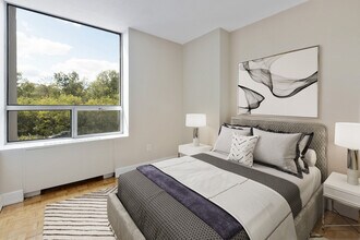 Island Park Towers in Ottawa, ON - Foto de edificio - Building Photo