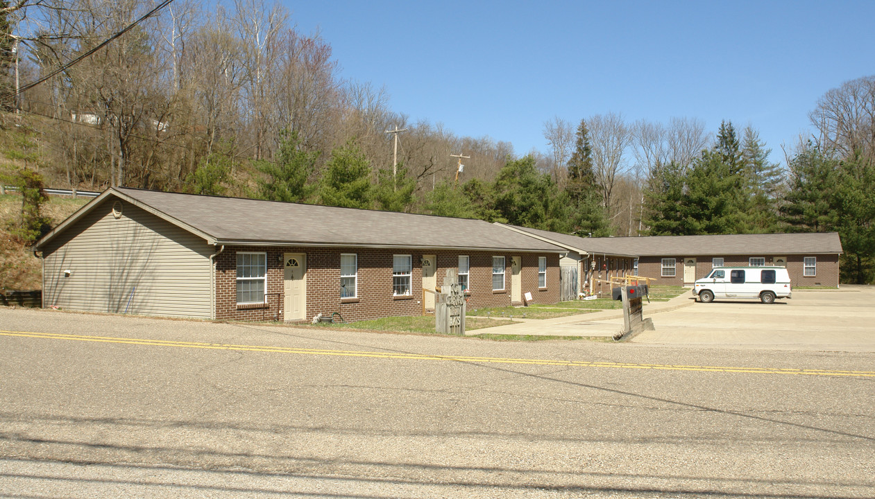 Channel Lane Apartments in Marietta, OH - Building Photo