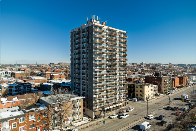 Le Rockview in Montréal, QC - Building Photo - Building Photo