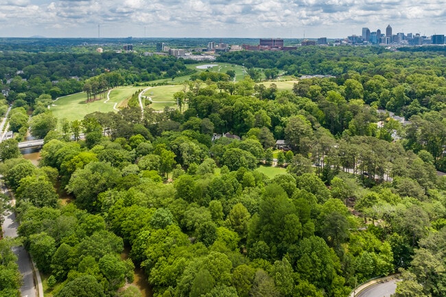 Casas Alquiler en Memorial Park, GA