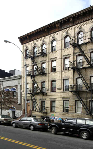 5614 6th Ave in Brooklyn, NY - Foto de edificio