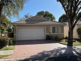 6352 NW 36th Ave in Coconut Creek, FL - Building Photo