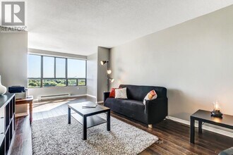 1600 Adelaide St N in London, ON - Building Photo - Building Photo